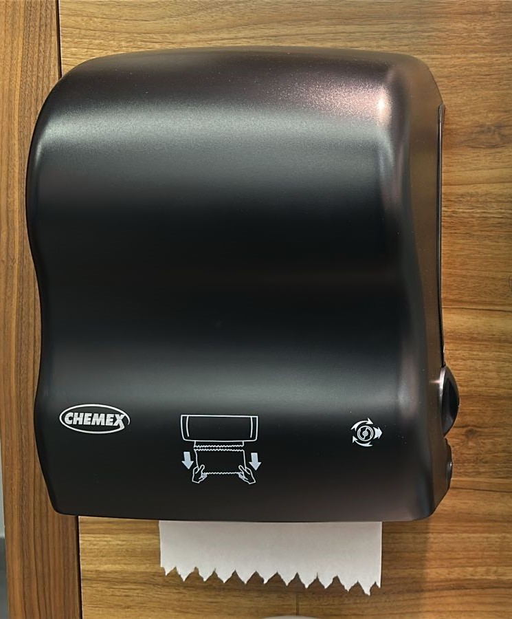 Chemex Manual Auto Cut Tissue Dispenser Black